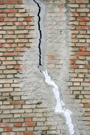 mauer-riss_fl